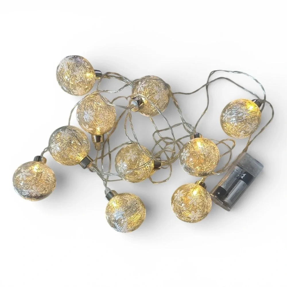 Arctic Holiday Christmas String LED Lights Silver Tinsel Snowflake 10 Bulbs NWOB
